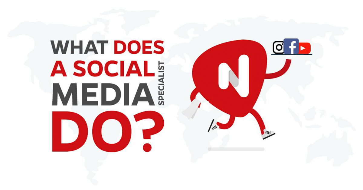 What does a social media specialist do?